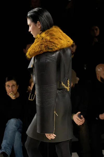 Look 62